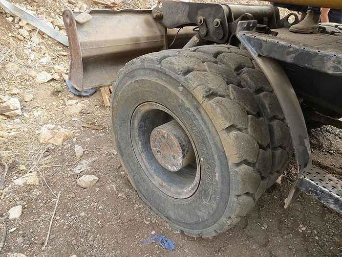 Bager točkaš CAT M320F: slika 15