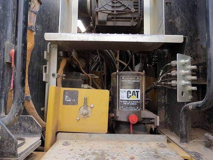 Bager točkaš CAT M320F: slika 20