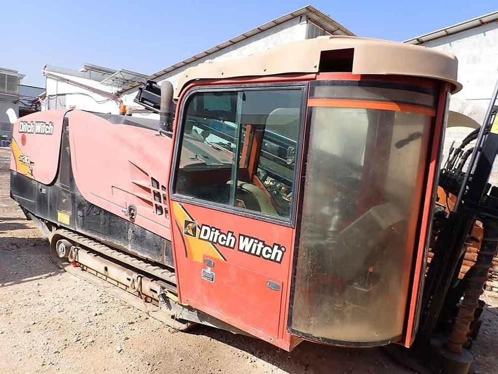 Ditch Witch JT30AT - Veliki kamon za bušenje: slika 1 Ditch Witch JT30AT - Veliki kamon za bušenje: slika 1
