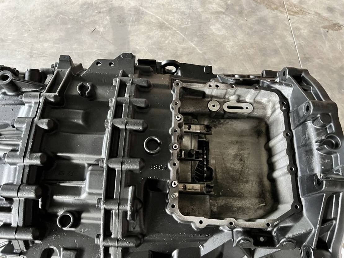 MAN TGA ZF Getriebe 12AS2331 TO - Menjač za Kamion: slika 2 MAN TGA ZF Getriebe 12AS2331 TO - Menjač za Kamion: slika 2