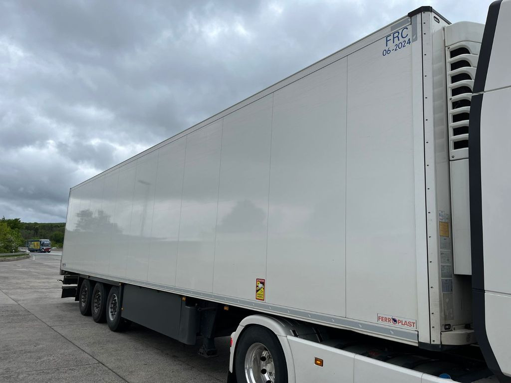 Poluprikolica hladnjače Schmitz Cargobull SKO 24: slika 1