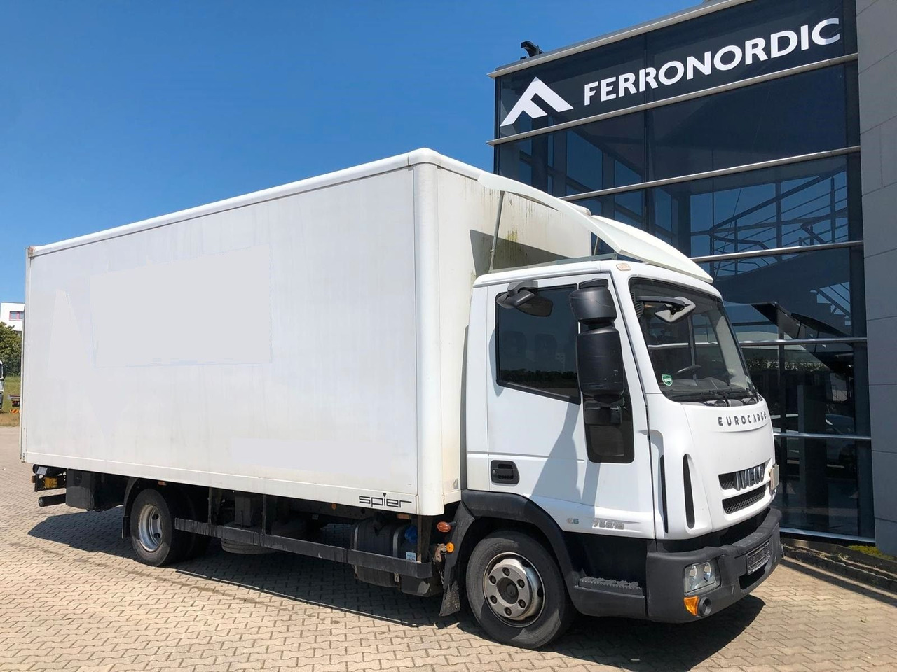 Iveco 75 E 190 Koffer*LBW*Schalter*Blatt/Luft*Klima - Dostavno vozilo sa zatvorenim sandukom: slika 1 Iveco 75 E 190 Koffer*LBW*Schalter*Blatt/Luft*Klima - Dostavno vozilo sa zatvorenim sandukom: slika 1