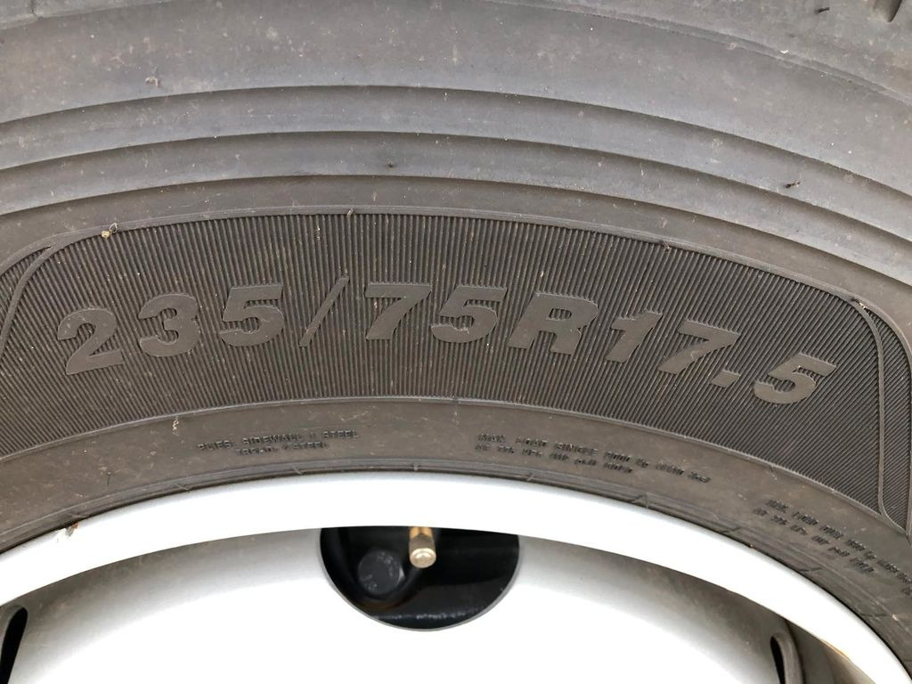 Kamion sa tovarnim sandukom Renault D 10.210 Klima*PTO*Motor Bremse*Blatt Federung: slika 15