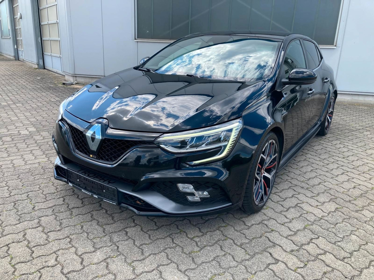 Renault Megane IV Lim. 5-trg. R.S. Trophy TCe 300 - Automobil: slika 1 Renault Megane IV Lim. 5-trg. R.S. Trophy TCe 300 - Automobil: slika 1