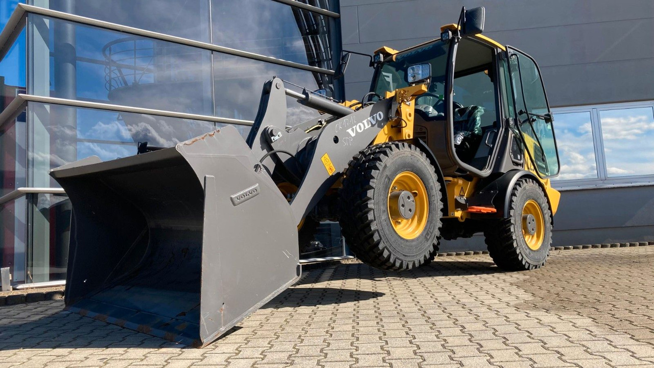 Volvo JL25H Electric *Auch Miete Volvo L25 Electric *Auch Miete*Neuzustand+22+14 kW - Utovarivač točkaš: slika 5 Volvo JL25H Electric *Auch Miete Volvo L25 Electric *Auch Miete*Neuzustand+22+14 kW - Utovarivač točkaš: slika 5