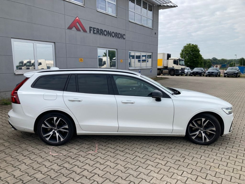 Volvo V60 T6 AWD R-Design Expression Recharge Plug-In Volvo V60 T6 AWD R-Design Expression Recharge Plug-In - Karavan: slika 4 Volvo V60 T6 AWD R-Design Expression Recharge Plug-In Volvo V60 T6 AWD R-Design Expression Recharge Plug-In - Karavan: slika 4