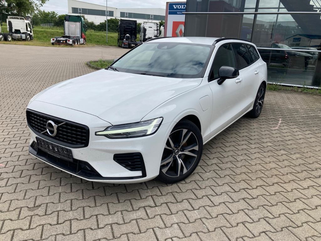 Volvo V60 T6 AWD R-Design Expression Recharge Plug-In Volvo V60 T6 AWD R-Design Expression Recharge Plug-In - Karavan: slika 1 Volvo V60 T6 AWD R-Design Expression Recharge Plug-In Volvo V60 T6 AWD R-Design Expression Recharge Plug-In - Karavan: slika 1