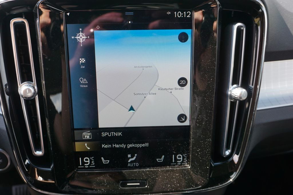 SUV Volvo XC 40 T3 Momentum Pro 2WD: slika 9