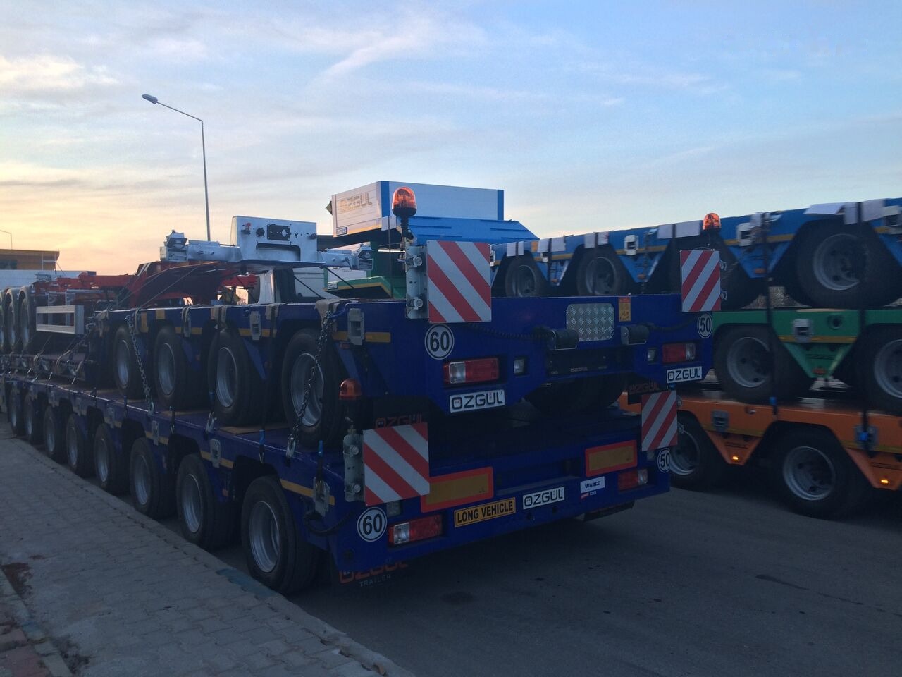 Novu Niska prikolica za prevoz za prevoz teških mašina Özgül 8 AXLE LOWBED SEMI TRAILER: slika 24 Novu Niska prikolica za prevoz za prevoz teških mašina Özgül 8 AXLE LOWBED SEMI TRAILER: slika 24