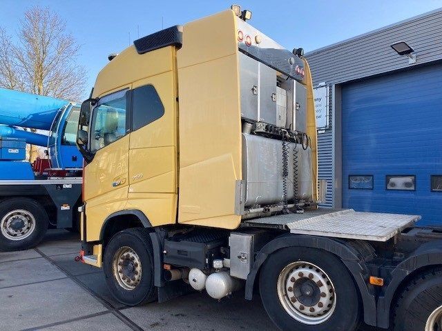 Volvo FH 16.750 8x4/4 - Tegljač: slika 3 Volvo FH 16.750 8x4/4 - Tegljač: slika 3