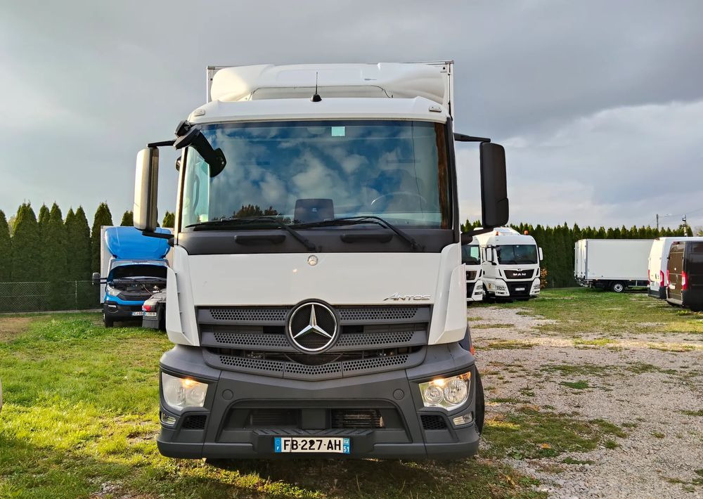 Mercedes-Benz Antos - Hladnjača: slika 3 Mercedes-Benz Antos - Hladnjača: slika 3