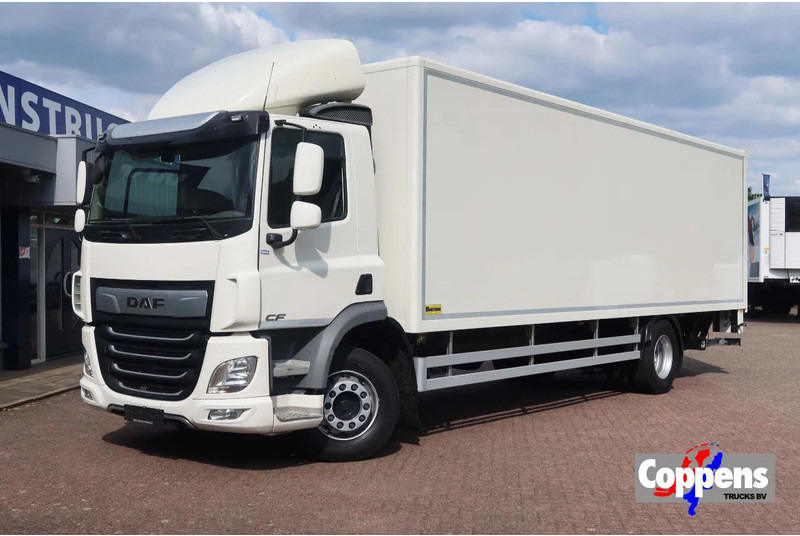 DAF CF 290 Bak+Klep Dhollandia 2.000 kg - Kamion sa zatvorenim sandukom: slika 1 DAF CF 290 Bak+Klep Dhollandia 2.000 kg - Kamion sa zatvorenim sandukom: slika 1