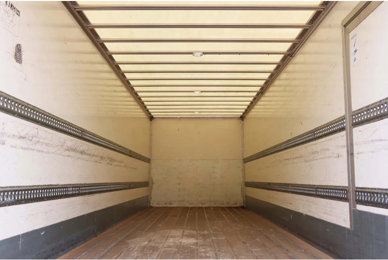 DAF CF 290 FA Bak+ klep Dhollandia 2000 kg - Kamion sa zatvorenim sandukom: slika 4 DAF CF 290 FA Bak+ klep Dhollandia 2000 kg - Kamion sa zatvorenim sandukom: slika 4
