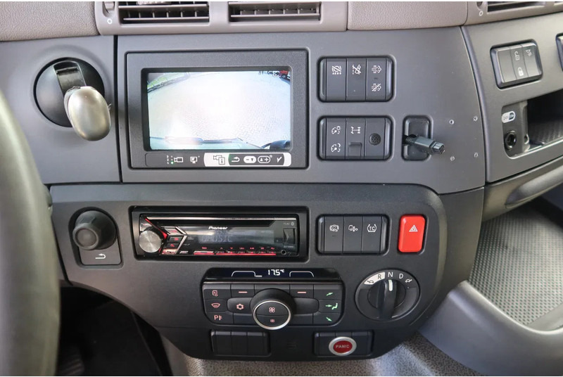 Kamion sa zatvorenim sandukom DAF CF 410 DAF CF 410 Black Edition: slika 10