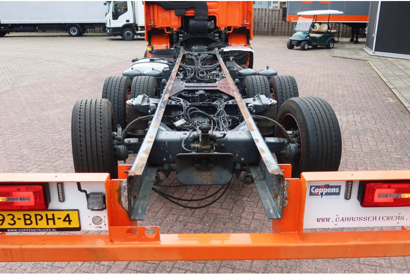 DAF CF 450 Chassis Cabine Slaap Cabine 2x Bed - Kamion sa golom šasijom i zatvorenom kabinom: slika 4 DAF CF 450 Chassis Cabine Slaap Cabine 2x Bed - Kamion sa golom šasijom i zatvorenom kabinom: slika 4