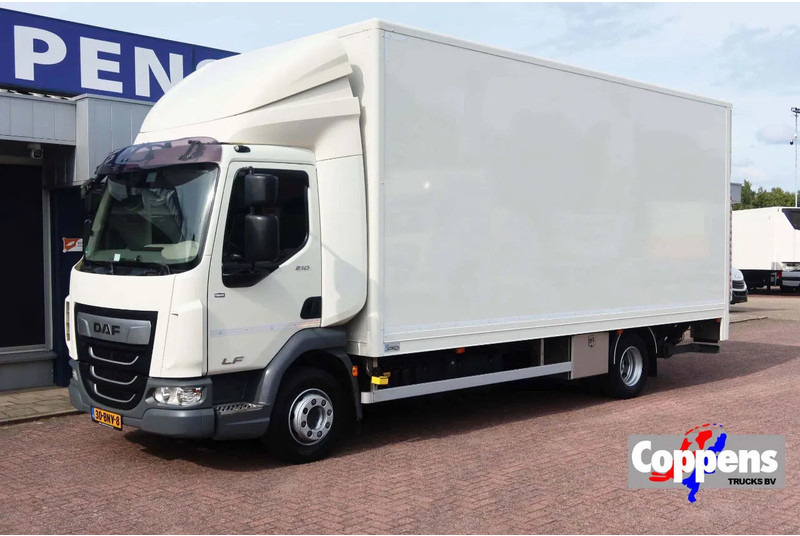 DAF LF 210 Bakwagen+ Dhollandia 1500 kg - Kamion sa zatvorenim sandukom: slika 1 DAF LF 210 Bakwagen+ Dhollandia 1500 kg - Kamion sa zatvorenim sandukom: slika 1