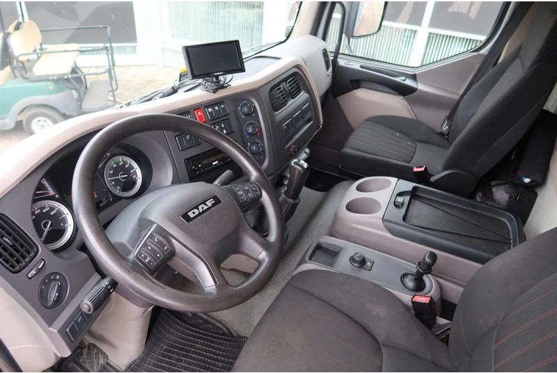 DAF LF 260 FA Openwagen + Kraan Fassi F85 B023+ Radio controle - Kamion sa tovarnim sandukom: slika 4 DAF LF 260 FA Openwagen + Kraan Fassi F85 B023+ Radio controle - Kamion sa tovarnim sandukom: slika 4