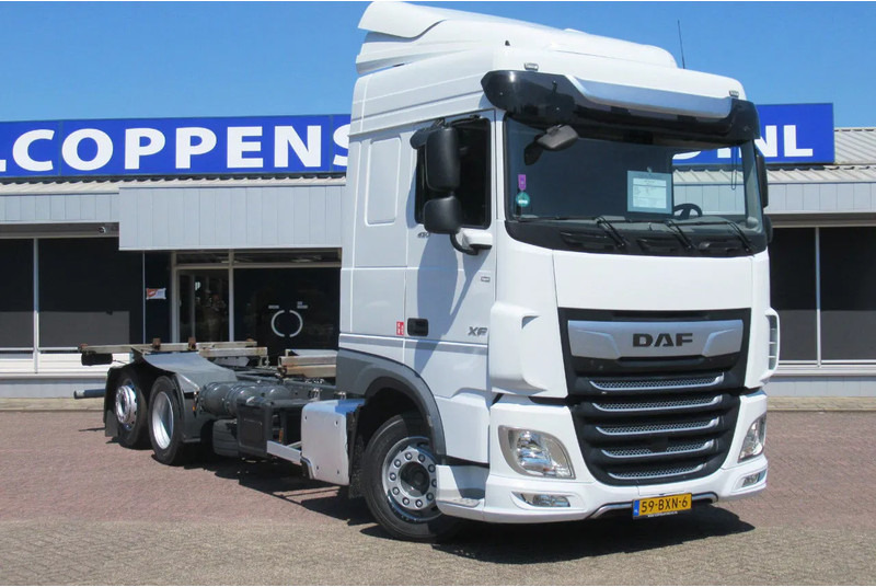 DAF XF 450 FAR BDF Systeem - Kamion za prevoz kontejnera/ Kamion sa promenjivim sandukom: slika 2 DAF XF 450 FAR BDF Systeem - Kamion za prevoz kontejnera/ Kamion sa promenjivim sandukom: slika 2