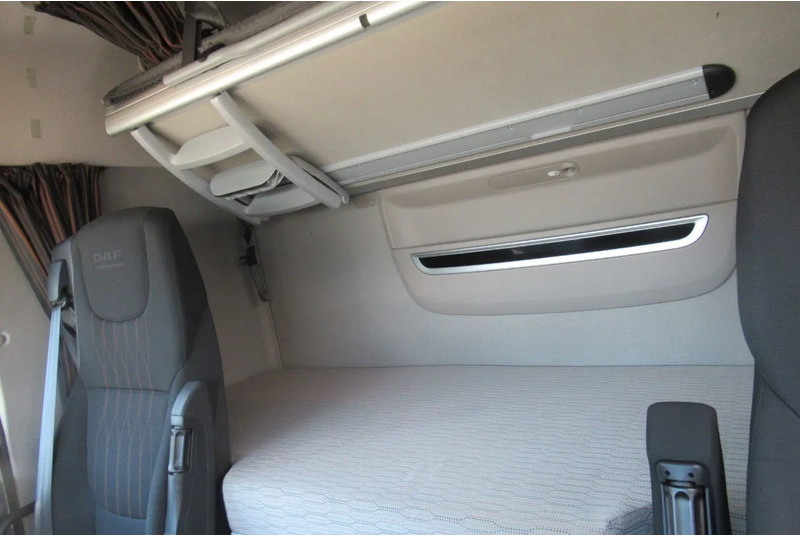 DAF XF 450 FAR BDF Systeem - Kamion za prevoz kontejnera/ Kamion sa promenjivim sandukom: slika 4 DAF XF 450 FAR BDF Systeem - Kamion za prevoz kontejnera/ Kamion sa promenjivim sandukom: slika 4