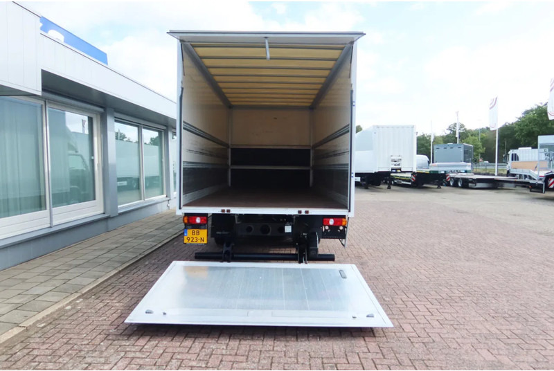 FUSO Canter 7 C 18 Bak+Klep 1000 kg - Kamion sa zatvorenim sandukom: slika 5 FUSO Canter 7 C 18 Bak+Klep 1000 kg - Kamion sa zatvorenim sandukom: slika 5