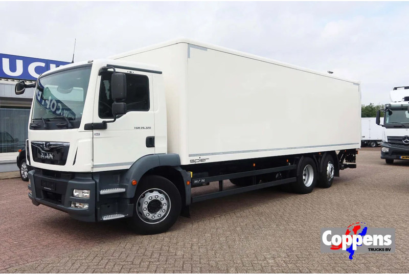 MAN 26.320 TGM Bak+Klep stuur lift as Bar klep 2.000 kg - Kamion sa zatvorenim sandukom: slika 1 MAN 26.320 TGM Bak+Klep stuur lift as Bar klep 2.000 kg - Kamion sa zatvorenim sandukom: slika 1