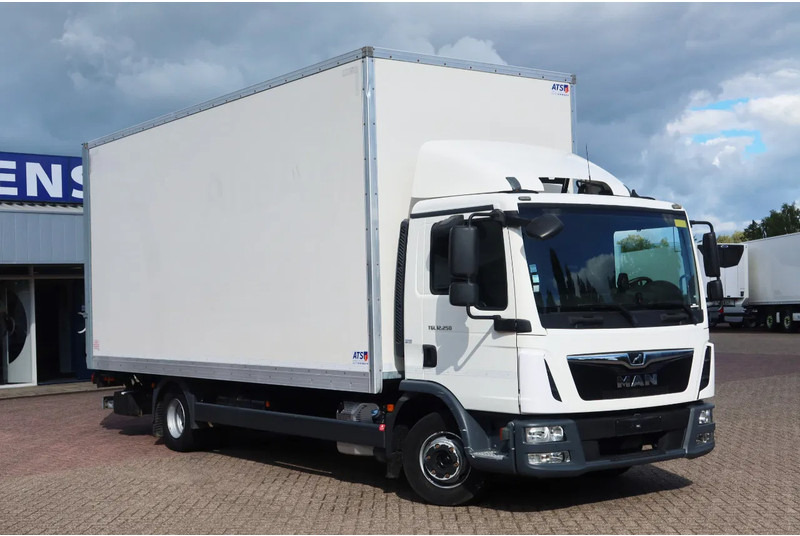 MAN TGL 12.250 Bakwagen + Laadklep DHollandia 2000 kg - Kamion sa zatvorenim sandukom: slika 2 MAN TGL 12.250 Bakwagen + Laadklep DHollandia 2000 kg - Kamion sa zatvorenim sandukom: slika 2