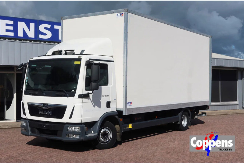 MAN TGL 12.250 Bakwagen + Laadklep DHollandia 2000 kg - Kamion sa zatvorenim sandukom: slika 1 MAN TGL 12.250 Bakwagen + Laadklep DHollandia 2000 kg - Kamion sa zatvorenim sandukom: slika 1