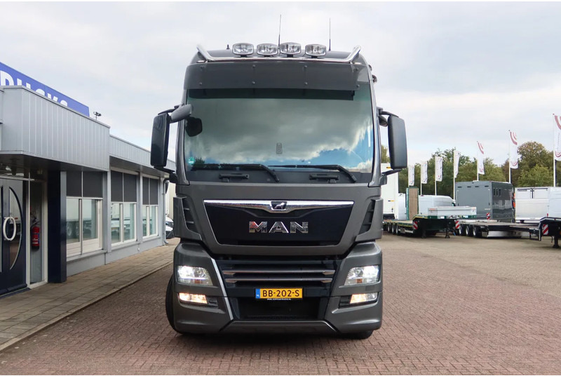 MAN TGX 26.500 6x2 Bak + Klep 3000 KG, FULL AIR SUSPENSION, SKY- LIGHTS. - Kamion sa zatvorenim sandukom: slika 4 MAN TGX 26.500 6x2 Bak + Klep 3000 KG, FULL AIR SUSPENSION, SKY- LIGHTS. - Kamion sa zatvorenim sandukom: slika 4
