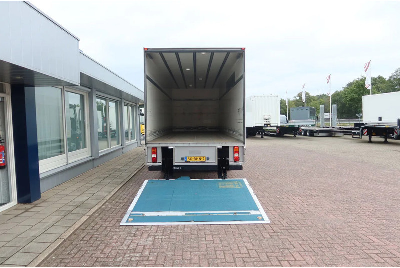 Mercedes-Benz Antos 1924 LL Bakwagen + laadklep 2500 kg - Kamion sa zatvorenim sandukom: slika 4 Mercedes-Benz Antos 1924 LL Bakwagen + laadklep 2500 kg - Kamion sa zatvorenim sandukom: slika 4