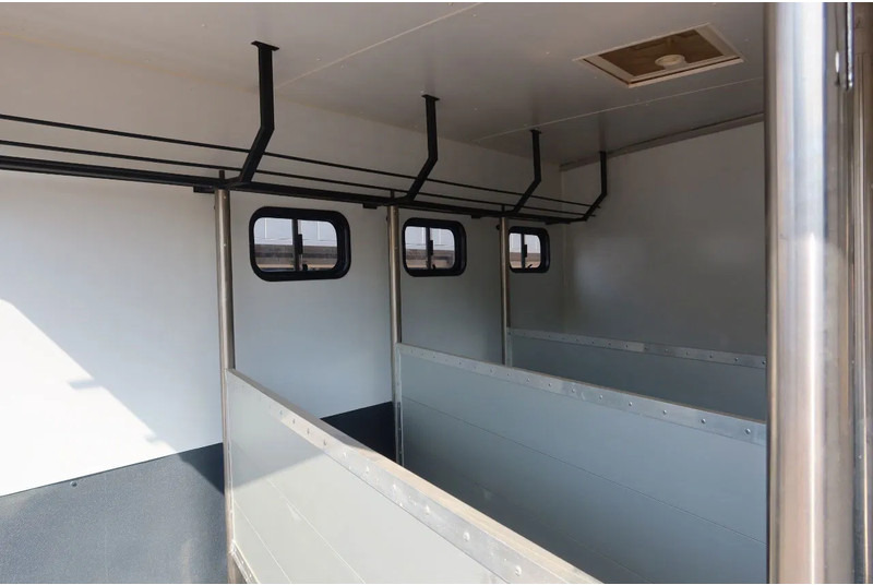 Mercedes-Benz Atego 816 L 3 Paarden/4 Ponies Nieuwe APK + nieuwe accu. - Kamion za prevoz konja: slika 3 Mercedes-Benz Atego 816 L 3 Paarden/4 Ponies Nieuwe APK + nieuwe accu. - Kamion za prevoz konja: slika 3