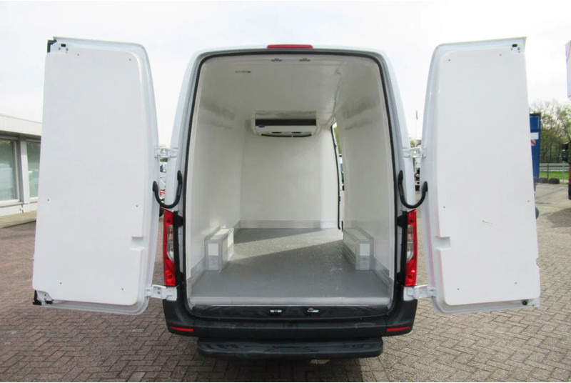 Mercedes-Benz Sprinter 314 CDI Koel/Vries/ verwarmen 220 volt nachtaansluiting - Dostavno vozilo hladnjača: slika 3 Mercedes-Benz Sprinter 314 CDI Koel/Vries/ verwarmen 220 volt nachtaansluiting - Dostavno vozilo hladnjača: slika 3