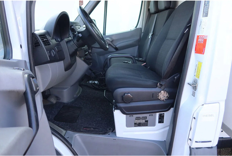 Mercedes-Benz Sprinter 316 CDI Carrier Koel/Vries Bak+Klep. Dag en nacht aansluiting - Dostavno vozilo hladnjača: slika 5 Mercedes-Benz Sprinter 316 CDI Carrier Koel/Vries Bak+Klep. Dag en nacht aansluiting - Dostavno vozilo hladnjača: slika 5