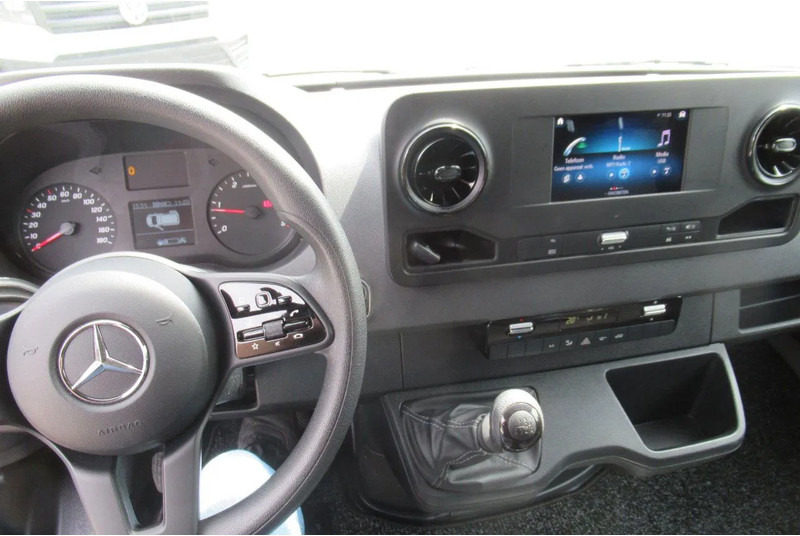 Mercedes-Benz Sprinter 317 CDI Koel / Vries/ verwarmen Carrier Xarios 350 + 220 volt nacht stekkerL2/H2 - Dostavno vozilo hladnjača: slika 5 Mercedes-Benz Sprinter 317 CDI Koel / Vries/ verwarmen Carrier Xarios 350 + 220 volt nacht stekkerL2/H2 - Dostavno vozilo hladnjača: slika 5