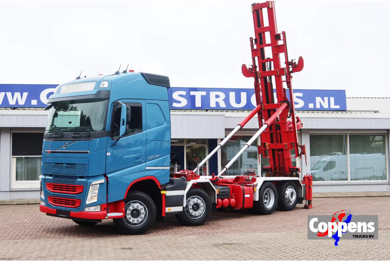 Volvo FH 460 Hooklift 8x2 Haakarm. 3x Steering axle - Kamion sa kablovskim sistemom: slika 1 Volvo FH 460 Hooklift 8x2 Haakarm. 3x Steering axle - Kamion sa kablovskim sistemom: slika 1