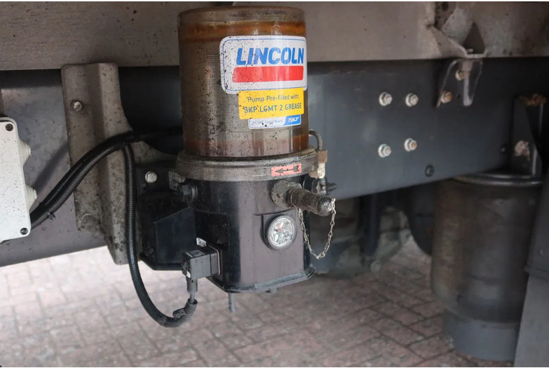 Kamion sa zatvorenim sandukom Volvo FL Bak + Dhollandia klep 2000 Kg: slika 17