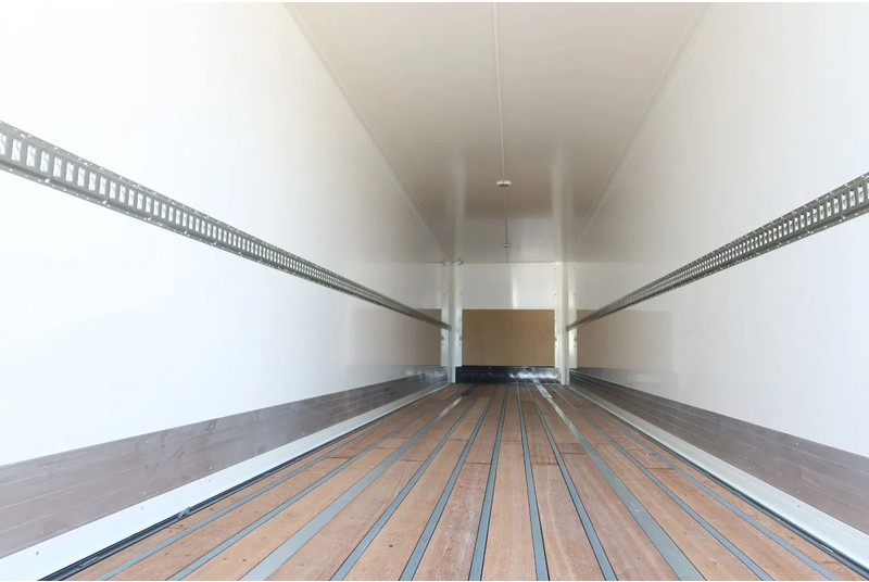 Wielton 3 Asser. Gesloten met Dhollandia klep 2500 kg Lift as - Poluprikolica sa zatvorenim sandukom: slika 4 Wielton 3 Asser. Gesloten met Dhollandia klep 2500 kg Lift as - Poluprikolica sa zatvorenim sandukom: slika 4