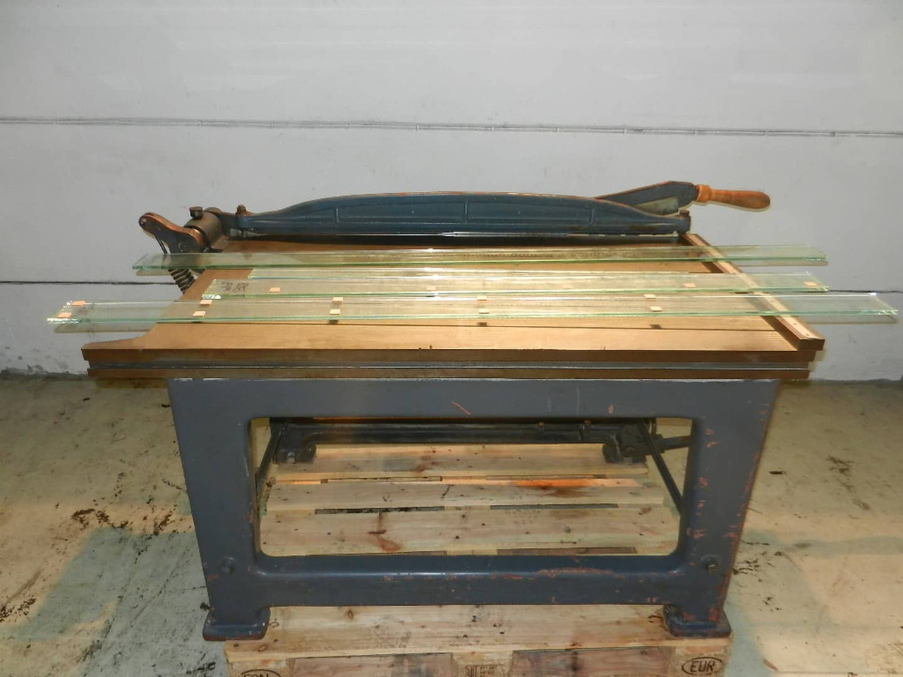 Štamparska mašina Polar 72-82-90-115: slika 1