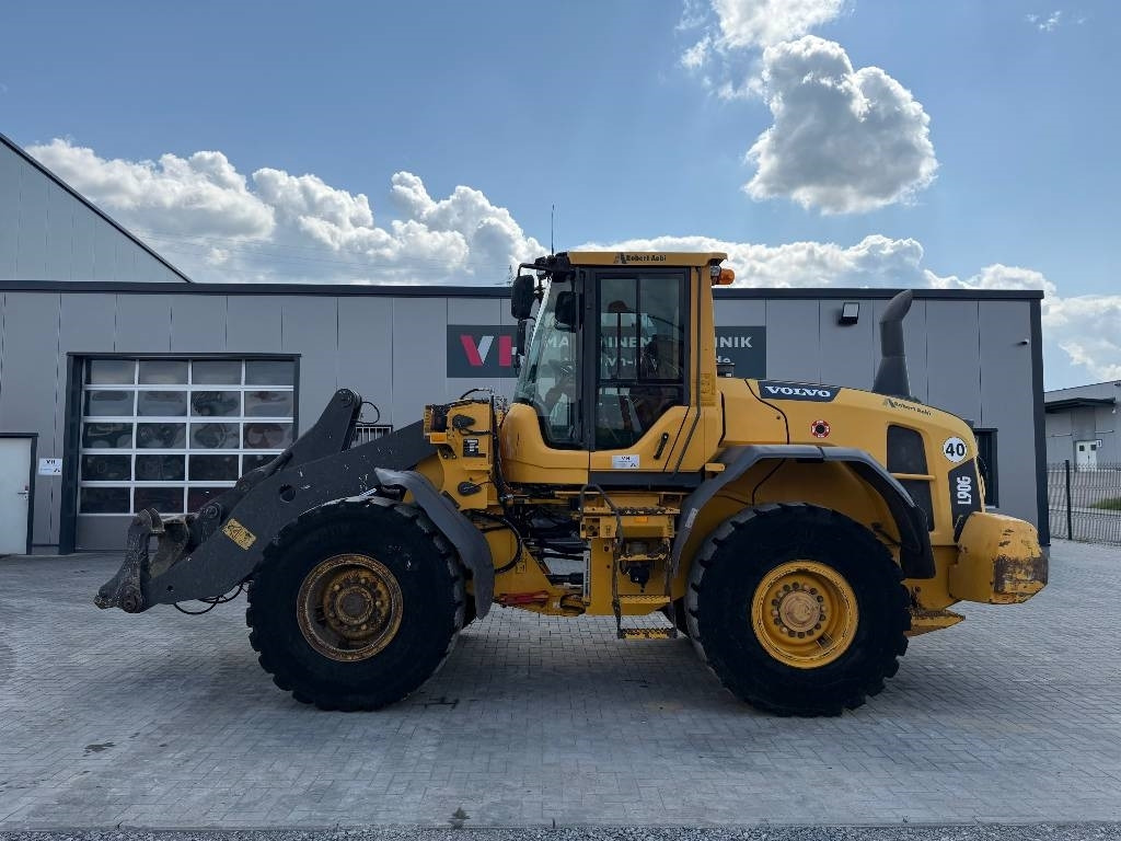 Volvo L 90 G - Utovarivač točkaš: slika 1 Volvo L 90 G - Utovarivač točkaš: slika 1