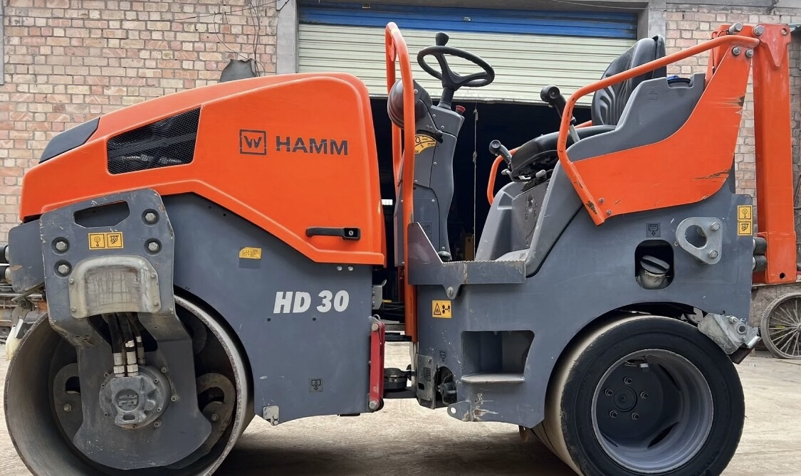 HAMM HD30 - Valjak za puteve: slika 1 HAMM HD30 - Valjak za puteve: slika 1