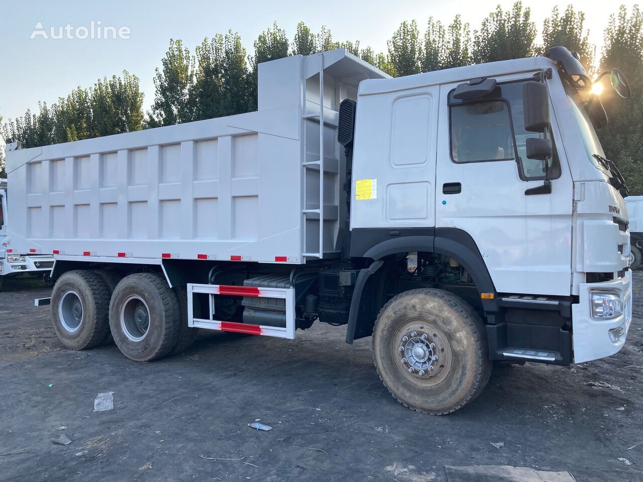 Howo 371 375 - Istovarivač: slika 1 Howo 371 375 - Istovarivač: slika 1