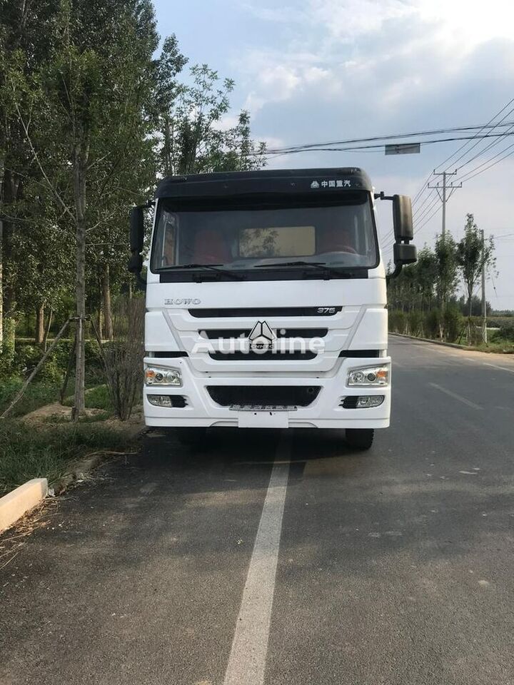 Sinotruk HOWO TRACTOR - Tegljač: slika 1 Sinotruk HOWO TRACTOR - Tegljač: slika 1