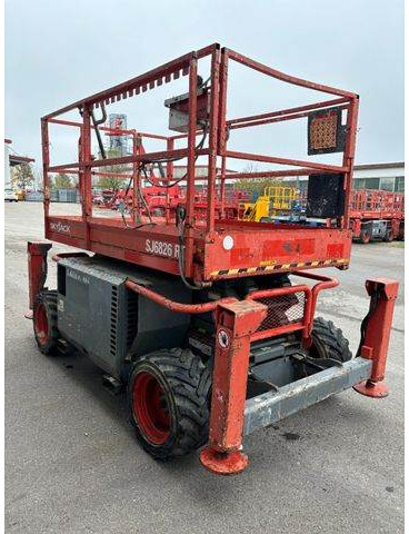 Skyjack SJ6826RT 10m Scherenarbeitsbühne BJ 2015 - Lift u obliku makaza: slika 4 Skyjack SJ6826RT 10m Scherenarbeitsbühne BJ 2015 - Lift u obliku makaza: slika 4