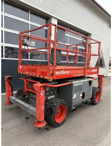 Skyjack SJ6826RT 10m Scherenarbeitsbühne BJ 2015 - Lift u obliku makaza: slika 5 Skyjack SJ6826RT 10m Scherenarbeitsbühne BJ 2015 - Lift u obliku makaza: slika 5