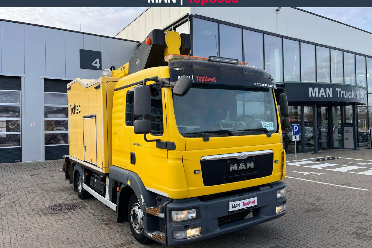 MAN 8.220 4X2 bokštelis(9291) - Kamion sa dizalicom: slika 2 MAN 8.220 4X2 bokštelis(9291) - Kamion sa dizalicom: slika 2