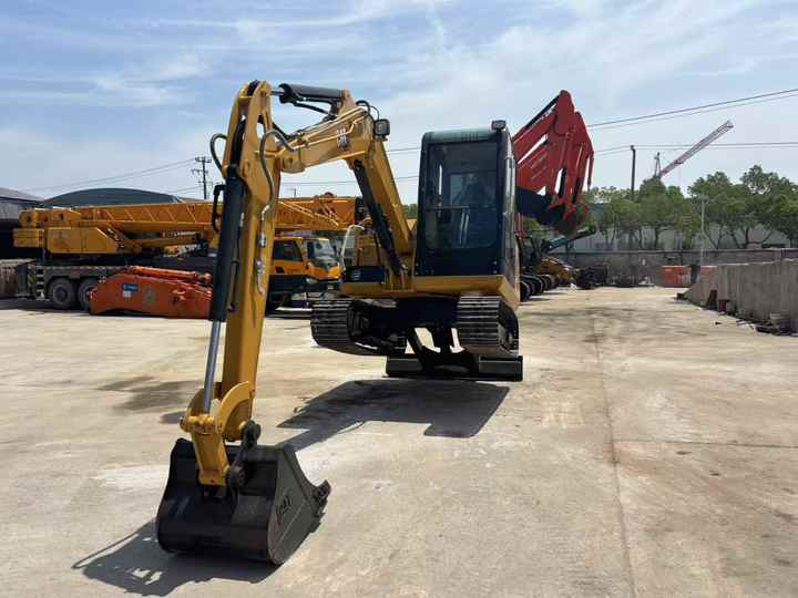 6 Ton Used Cat 305.5 306 307e 308 Crawler Excavator Mini Caterpillar 305.5 E2 for Sale China Cat305.5 Cat305.5e2 Low Price - Bager: slika 5 6 Ton Used Cat 305.5 306 307e 308 Crawler Excavator Mini Caterpillar 305.5 E2 for Sale China Cat305.5 Cat305.5e2 Low Price - Bager: slika 5