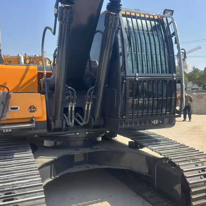 Cheap Price Original Used Hyundai 220 Excavator Hyundai 220LC-9s 220lc Excavator for Sale in Stock Secondhand Digger - Bager: slika 1 Cheap Price Original Used Hyundai 220 Excavator Hyundai 220LC-9s 220lc Excavator for Sale in Stock Secondhand Digger - Bager: slika 1