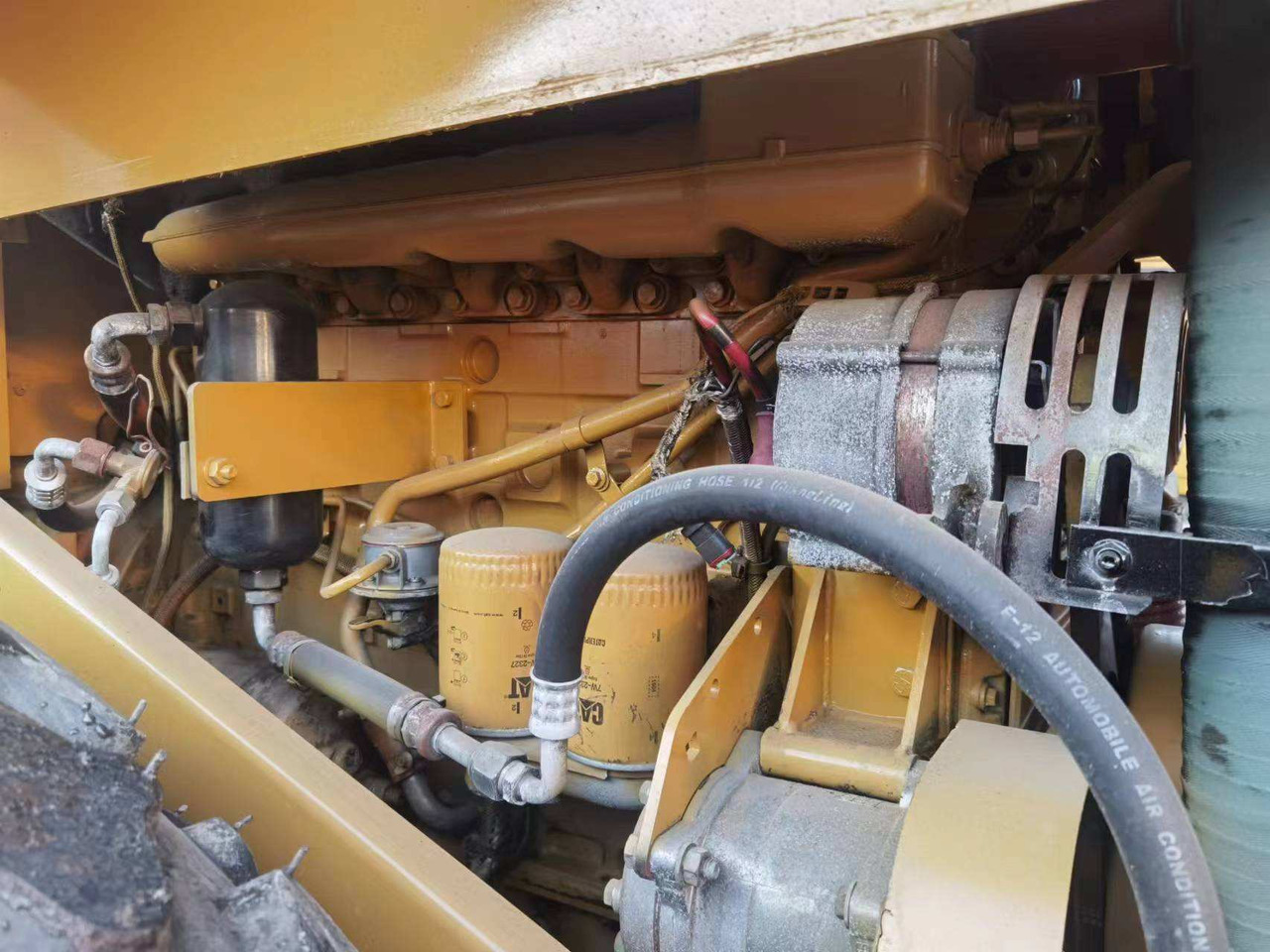 Good Quality Road Roller Caterpillar Cs683e Used Original Japan Road Roller Cat Cs683e Caterpillar Compactor Rollers - Valjak za puteve: slika 4 Good Quality Road Roller Caterpillar Cs683e Used Original Japan Road Roller Cat Cs683e Caterpillar Compactor Rollers - Valjak za puteve: slika 4