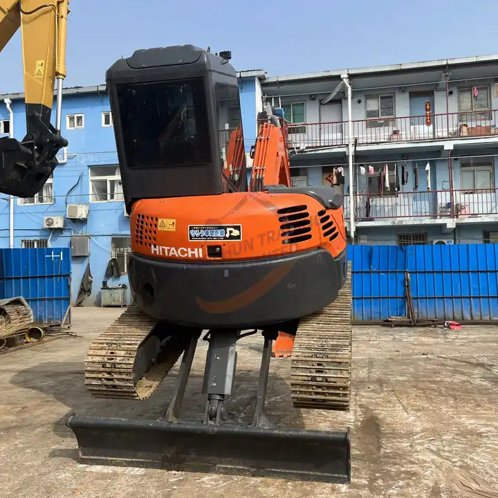 Heavy Equipments HITACHI ZX55UR Mini Digger For Excavator and High Quality Digging Machine On Sale - Bager guseničar: slika 1 Heavy Equipments HITACHI ZX55UR Mini Digger For Excavator and High Quality Digging Machine On Sale - Bager guseničar: slika 1