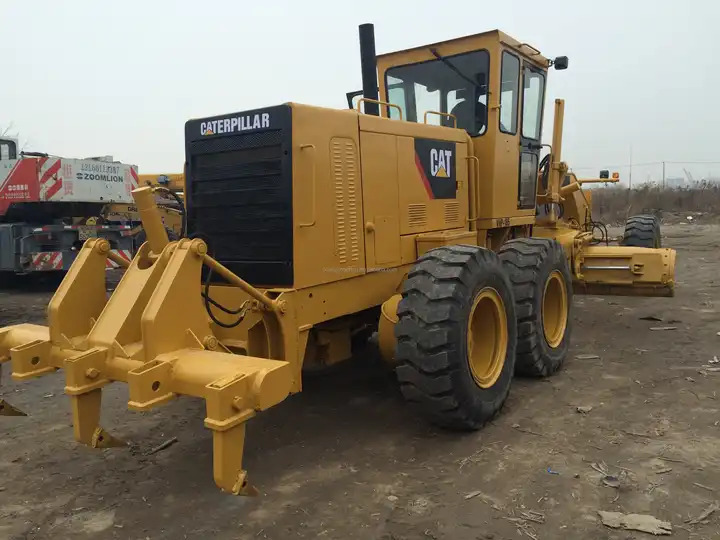 High Quality Second Hand Cat 140h Grader Used excellent Grader cat 140h 140k with good condition in Low Price on sale - Grejder: slika 5 High Quality Second Hand Cat 140h Grader Used excellent Grader cat 140h 140k with good condition in Low Price on sale - Grejder: slika 5