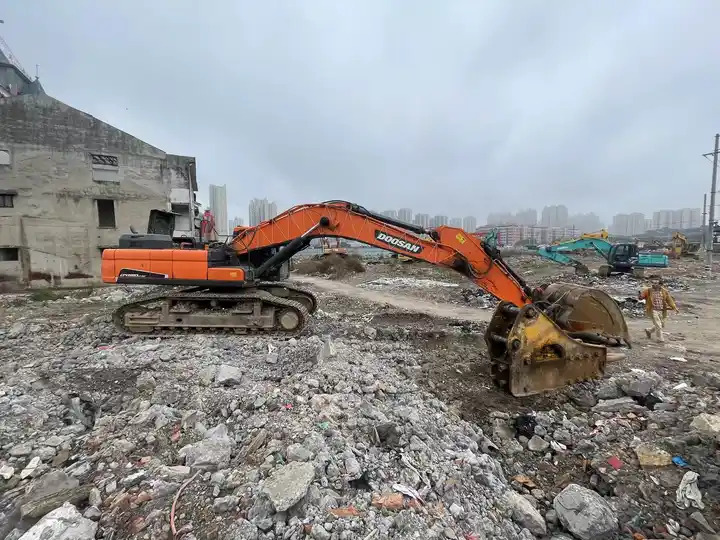 High-quality Original Used Korea Crawler 50 Ton Doosan Dx520 Excavator Used Excavator Digger In Shanghai - Bager guseničar: slika 5 High-quality Original Used Korea Crawler 50 Ton Doosan Dx520 Excavator Used Excavator Digger In Shanghai - Bager guseničar: slika 5